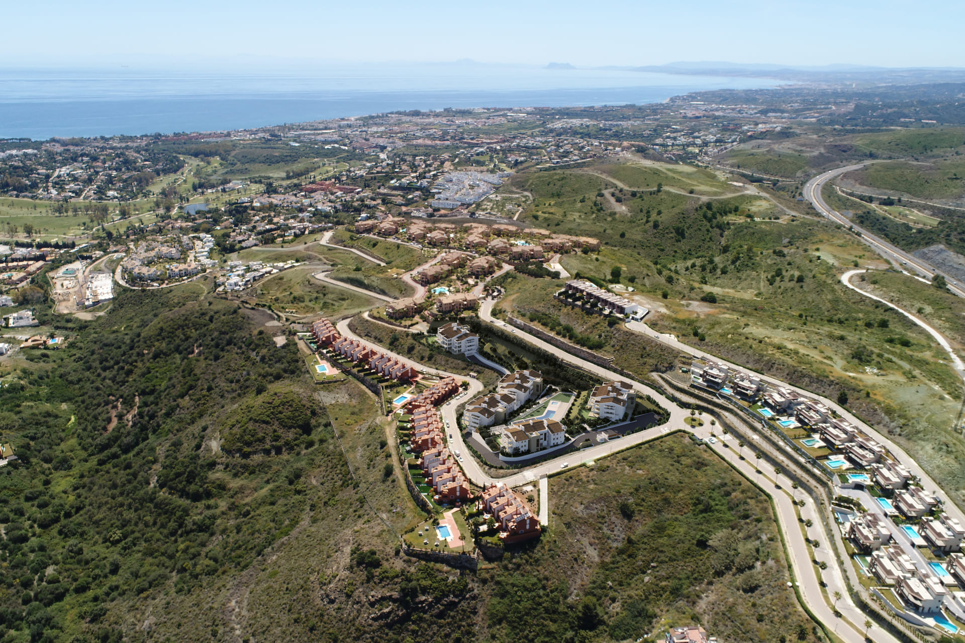 Apartment for sale in Benahavis - photo 4
