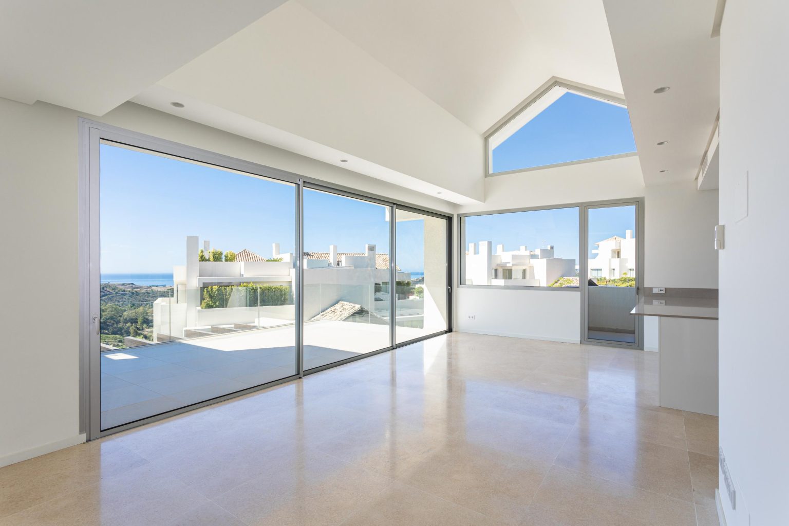 Apartment for sale in Benahavis – photo 6 Apartment for sale in Benahavis - photo 6