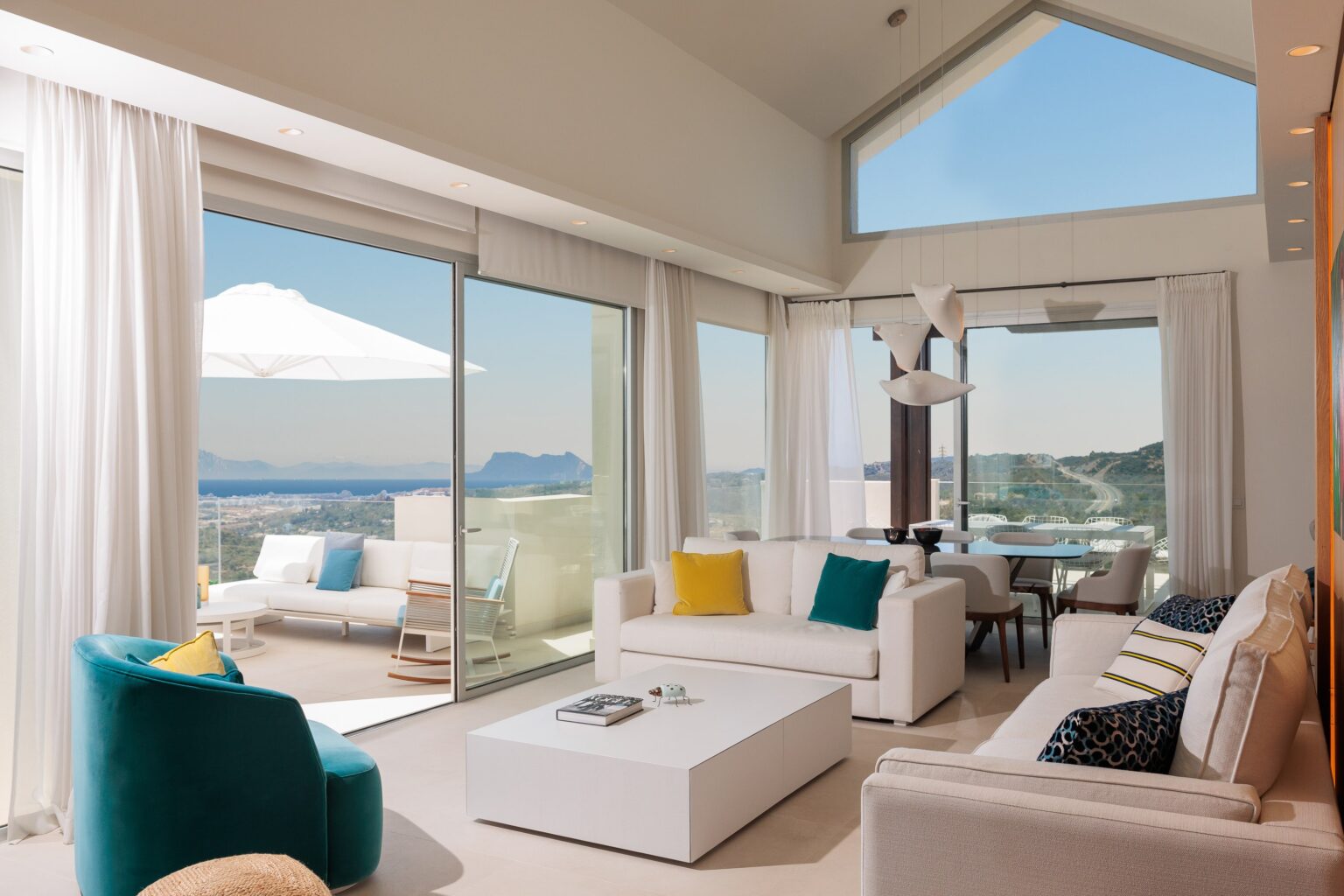 Apartment for sale in Benahavis - photo 7