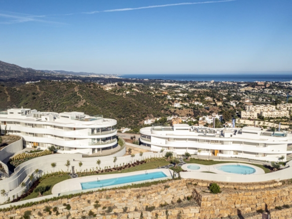 Apartment for sale in Benahavis