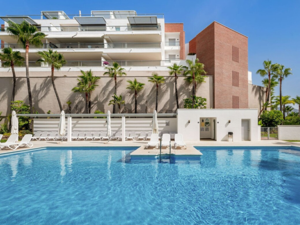 Apartment for sale in Benahavis
