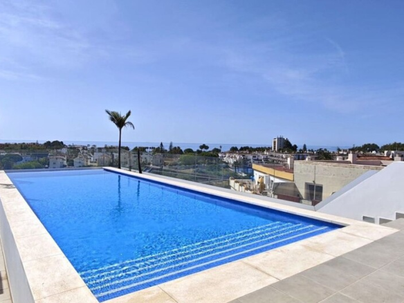 Apartment for sale in Estepona
