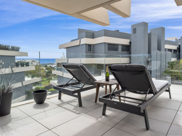 Apartment for sale in Estepona