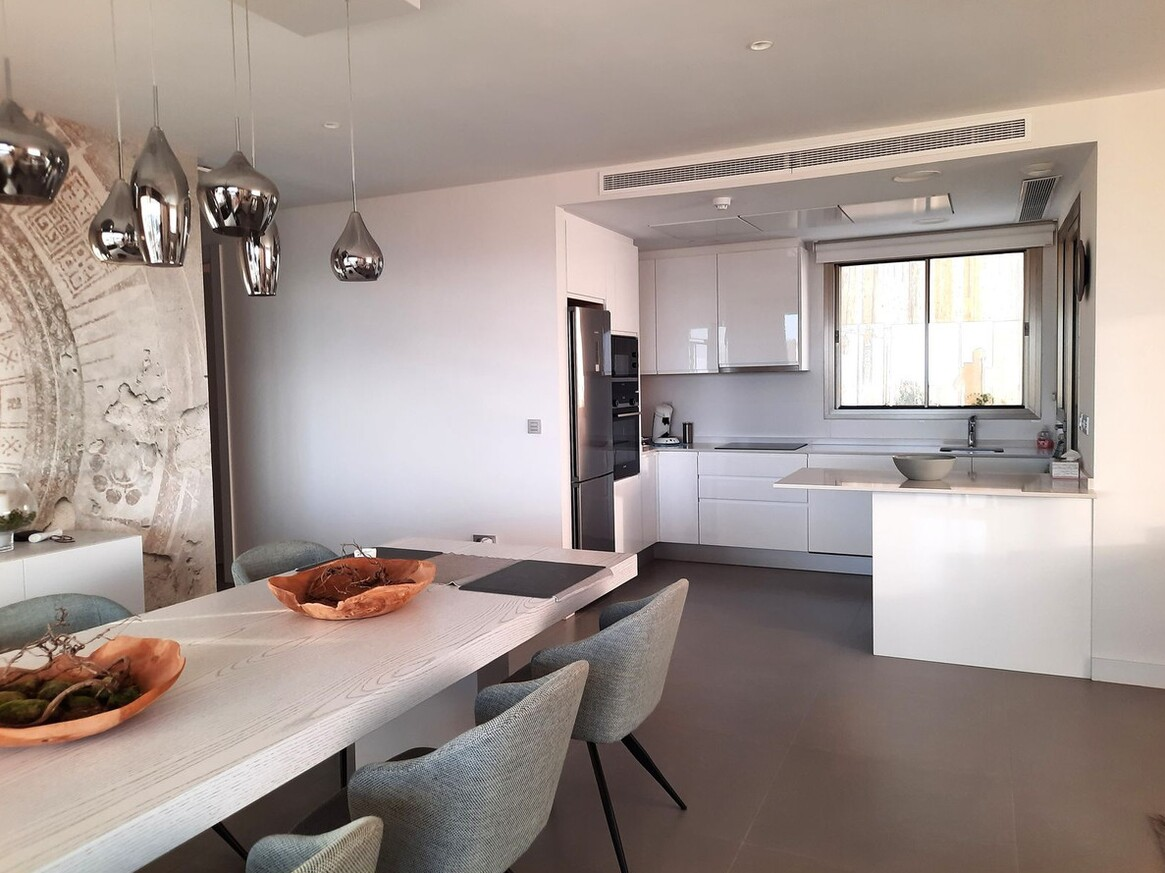 Apartment for sale in Estepona - photo 8