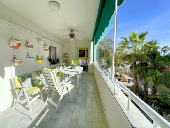Apartment for sale in Estepona