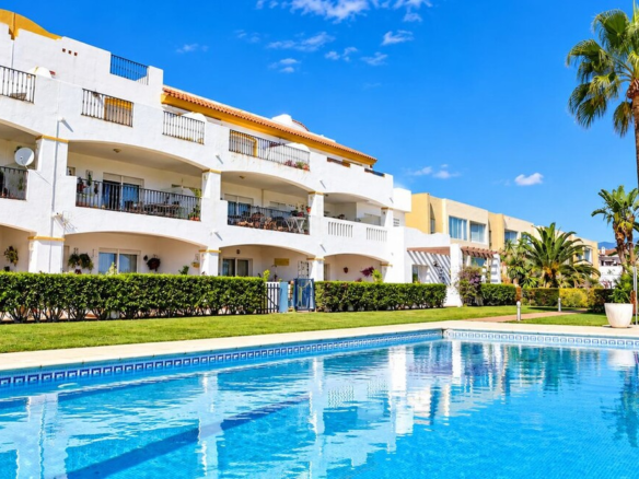 Apartment for sale in Manilva