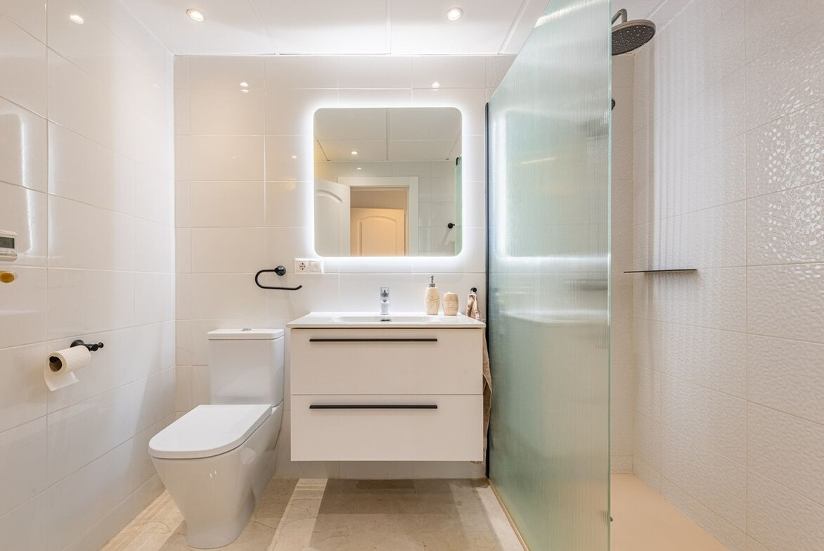 Apartment for sale in Marbella - photo 14