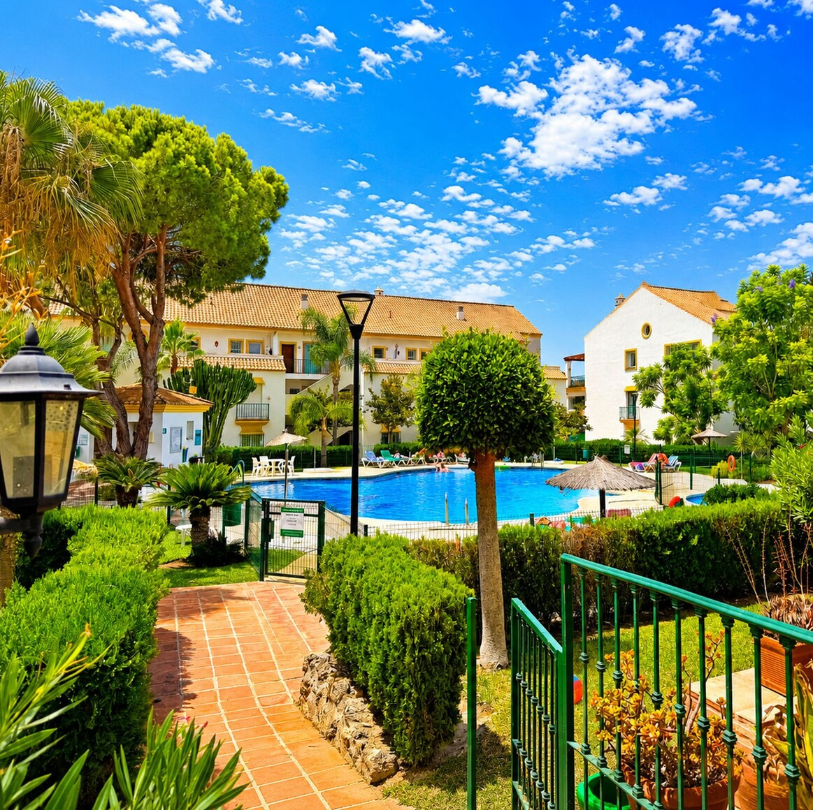 Apartment for sale in Marbella - photo 2