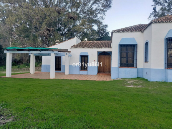 Country House for sale in Casares