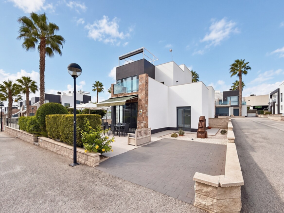 Duplex for sale in Orihuela Costa