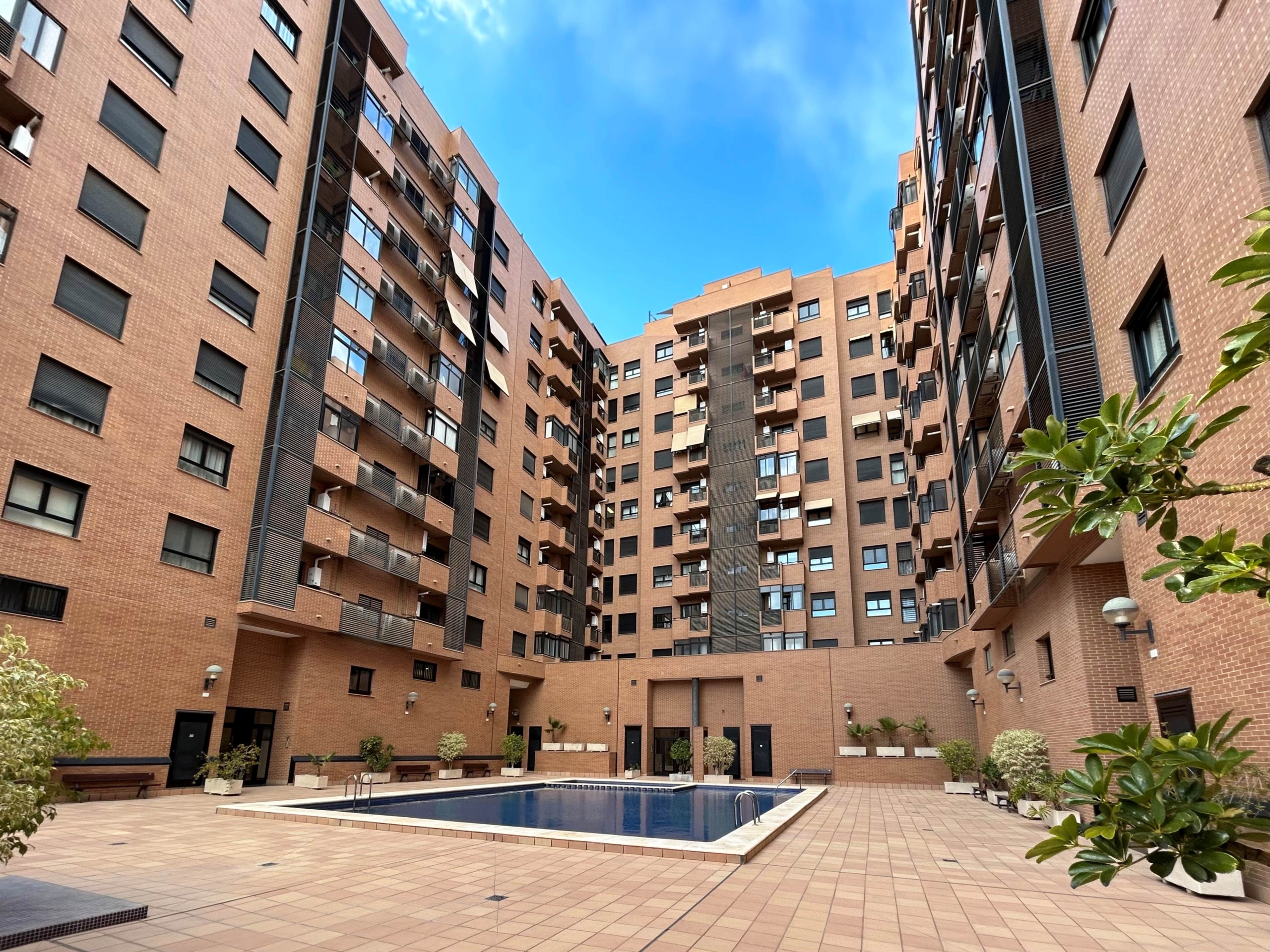 Ground Floor Apartment for sale in Alicante – photo 2 Ground Floor Apartment for sale in Alicante - photo 2