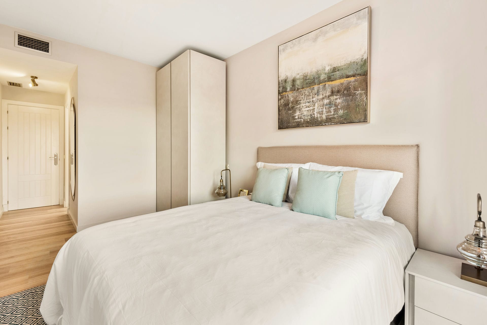 Ground Floor Apartment for sale in Benahavis - photo 11
