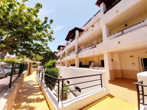 Ground Floor Apartment for sale in Benalmádena