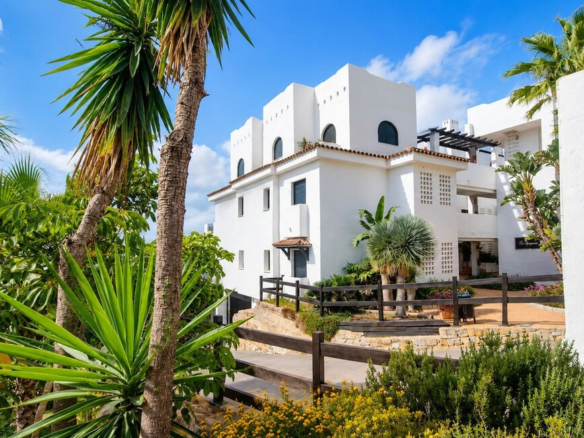 Ground Floor Apartment for sale in Casares