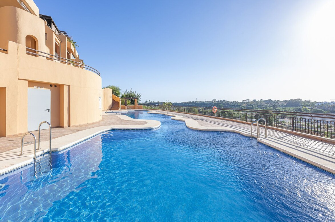 Ground Floor Apartment for sale in Estepona - photo 7