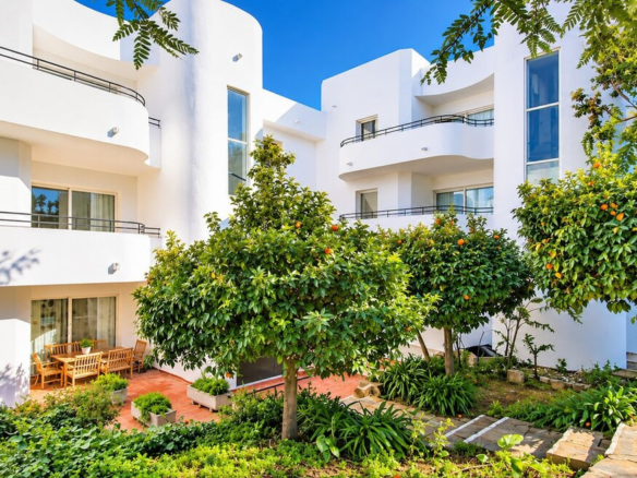 Ground Floor Apartment for sale in Estepona