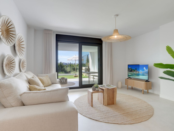 Ground Floor Apartment for sale in Estepona