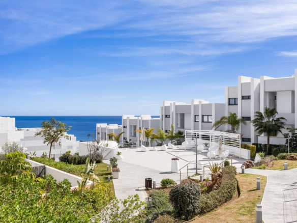 Ground Floor Apartment for sale in Manilva