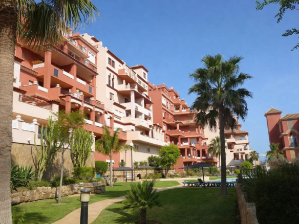 Ground Floor Apartment for sale in Manilva