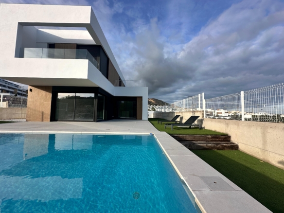House for sale in Finestrat