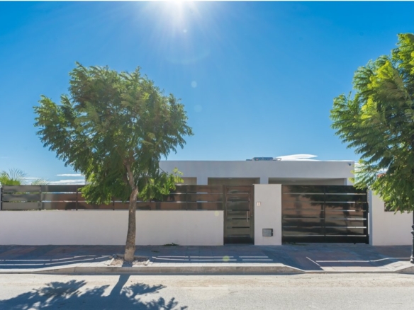 House for sale in Fortuna