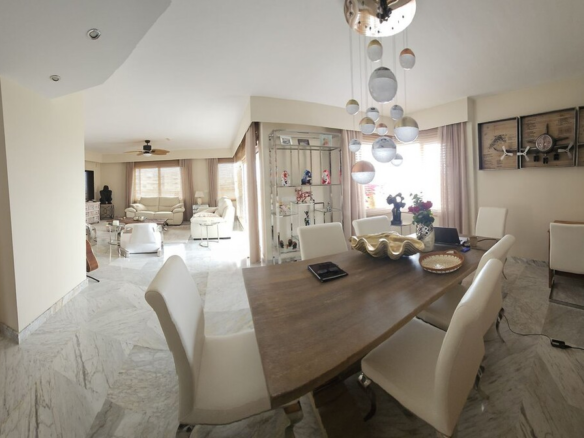 Penthouse for sale in Alhaurín de la Torre