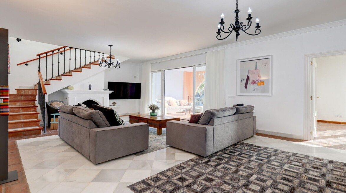 Penthouse for sale in Casares - photo 4