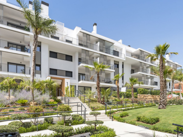 Penthouse for sale in Estepona