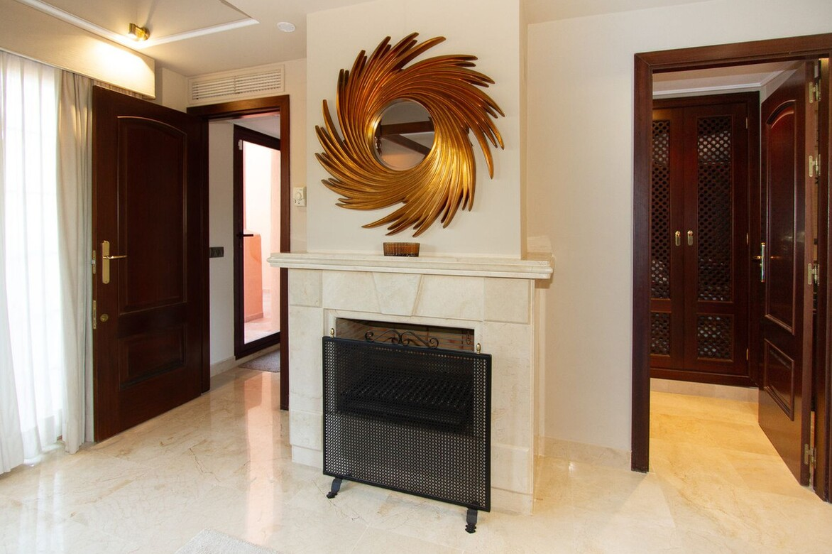Penthouse for sale in Marbella - photo 8