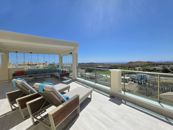 Penthouse for sale in Mijas