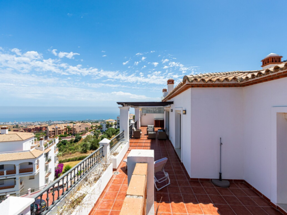 Penthouse for sale in Mijas