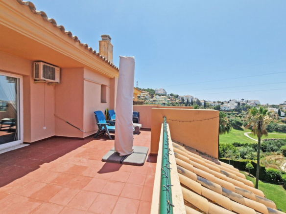 Penthouse for sale in Mijas