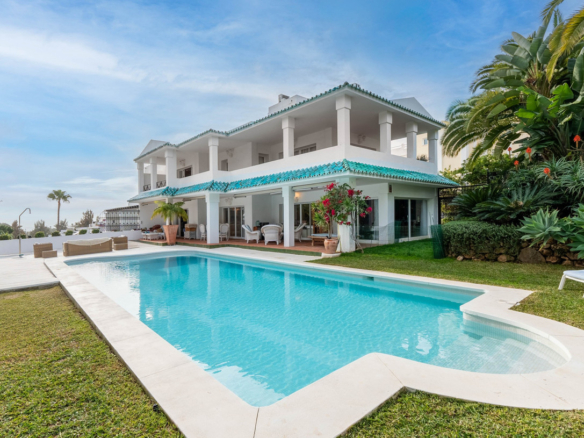 Semi-detached House for sale in Benahavis