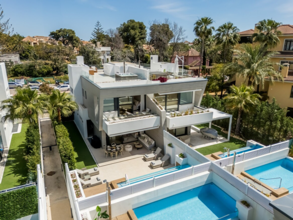 Semi-detached House for sale in Marbella