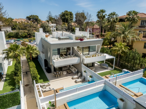 Semi-detached House for sale in Marbella