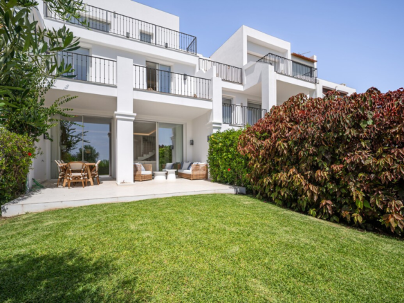 Townhouse for sale in Benahavis