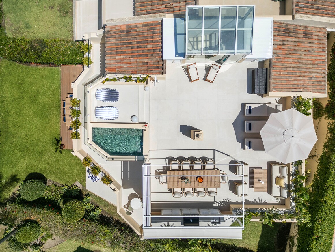 Townhouse for sale in Benahavis - photo 3