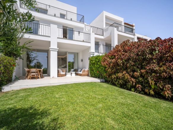 Townhouse for sale in Benahavis