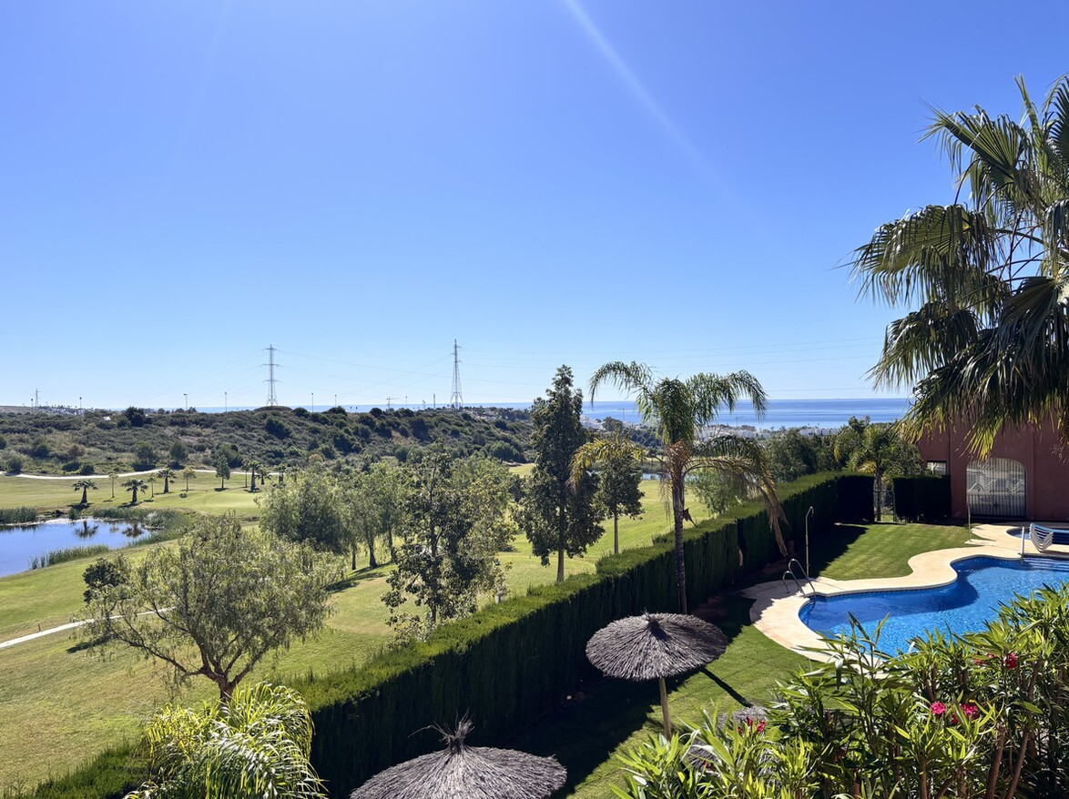 Townhouse for sale in Estepona - photo 4