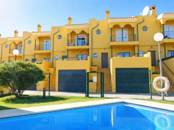 Townhouse for sale in Manilva