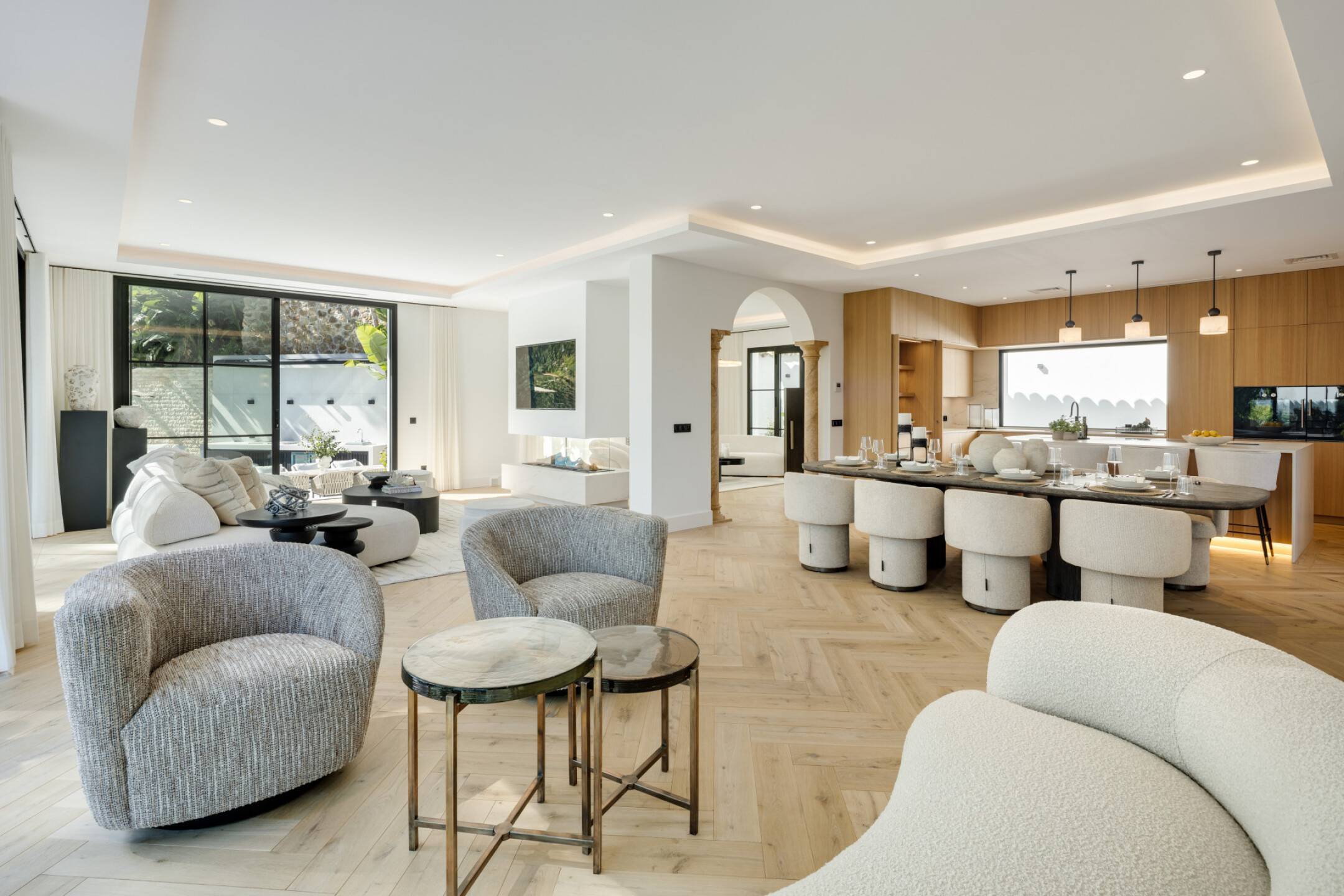 Villa for sale in Benahavis - photo 5