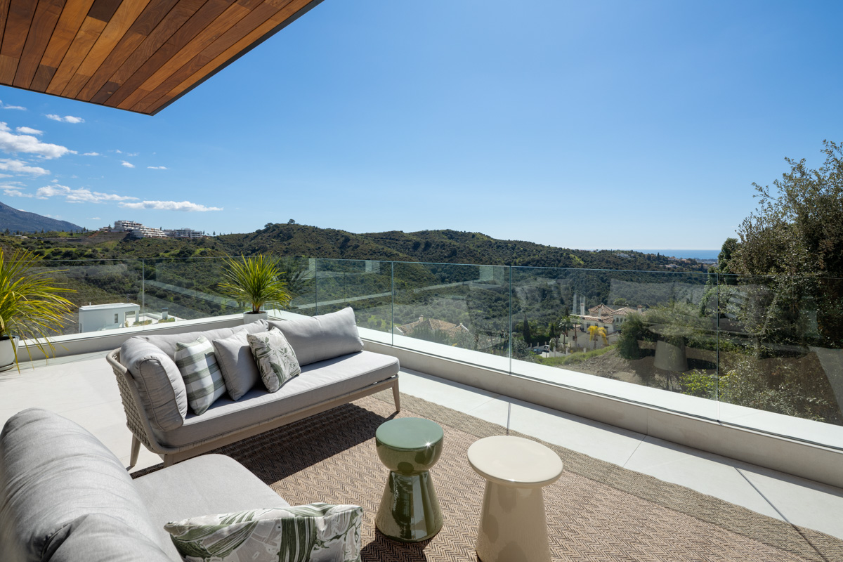 Villa for sale in Benahavis - photo 3