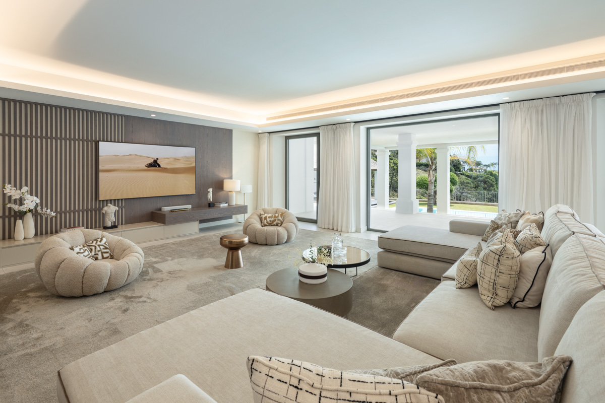Villa for sale in Benahavis - photo 10