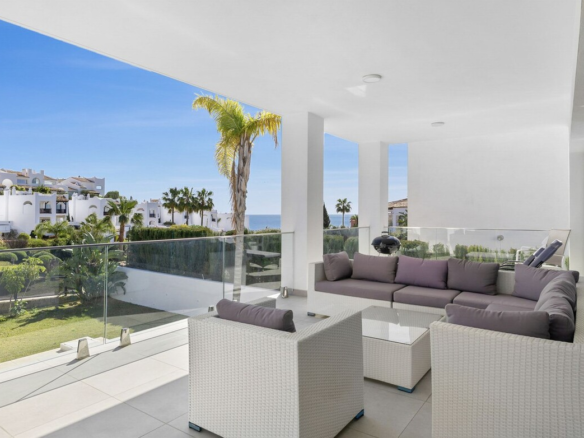Villa for sale in Benalmádena