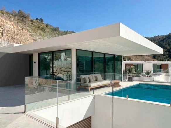 Villa for sale in Benidorm