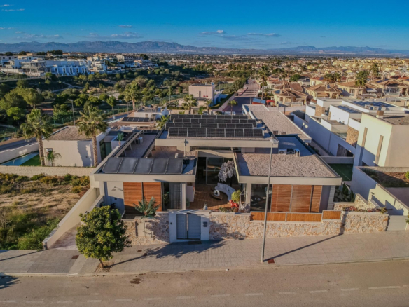 Villa for sale in Benijofar