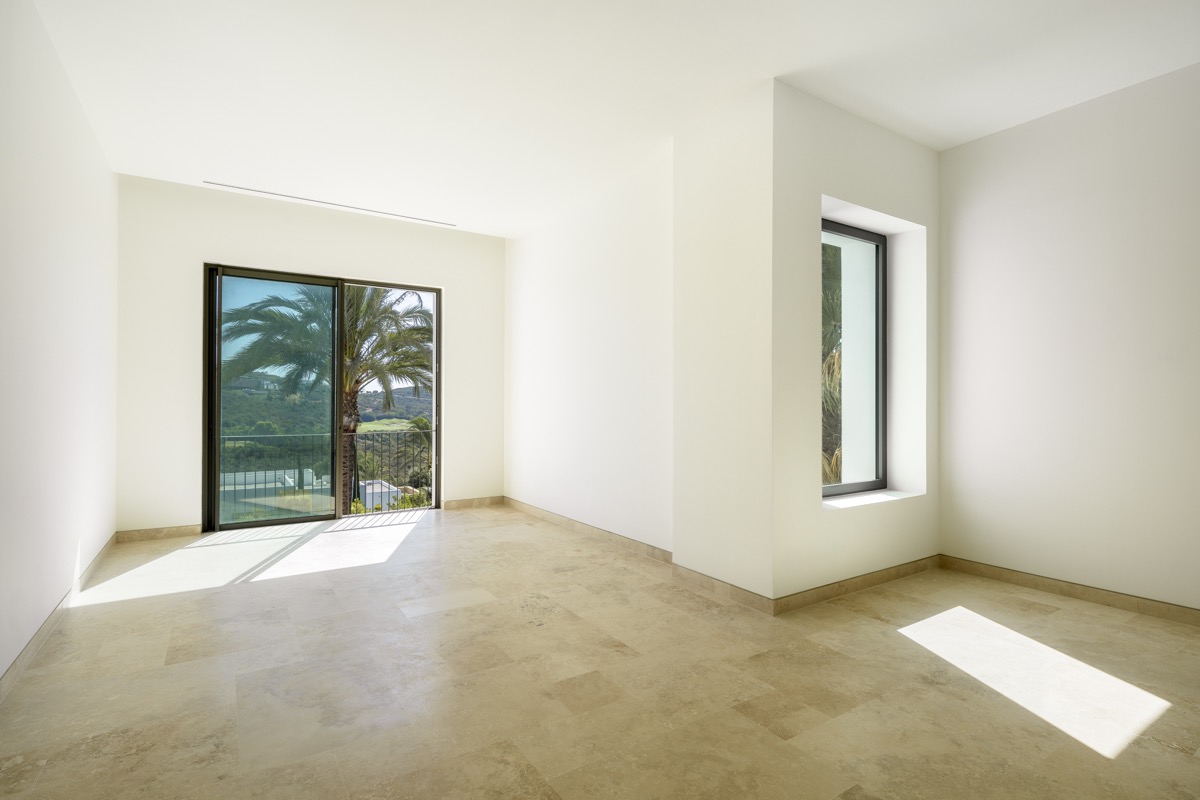 Villa for sale in Casares - photo 15