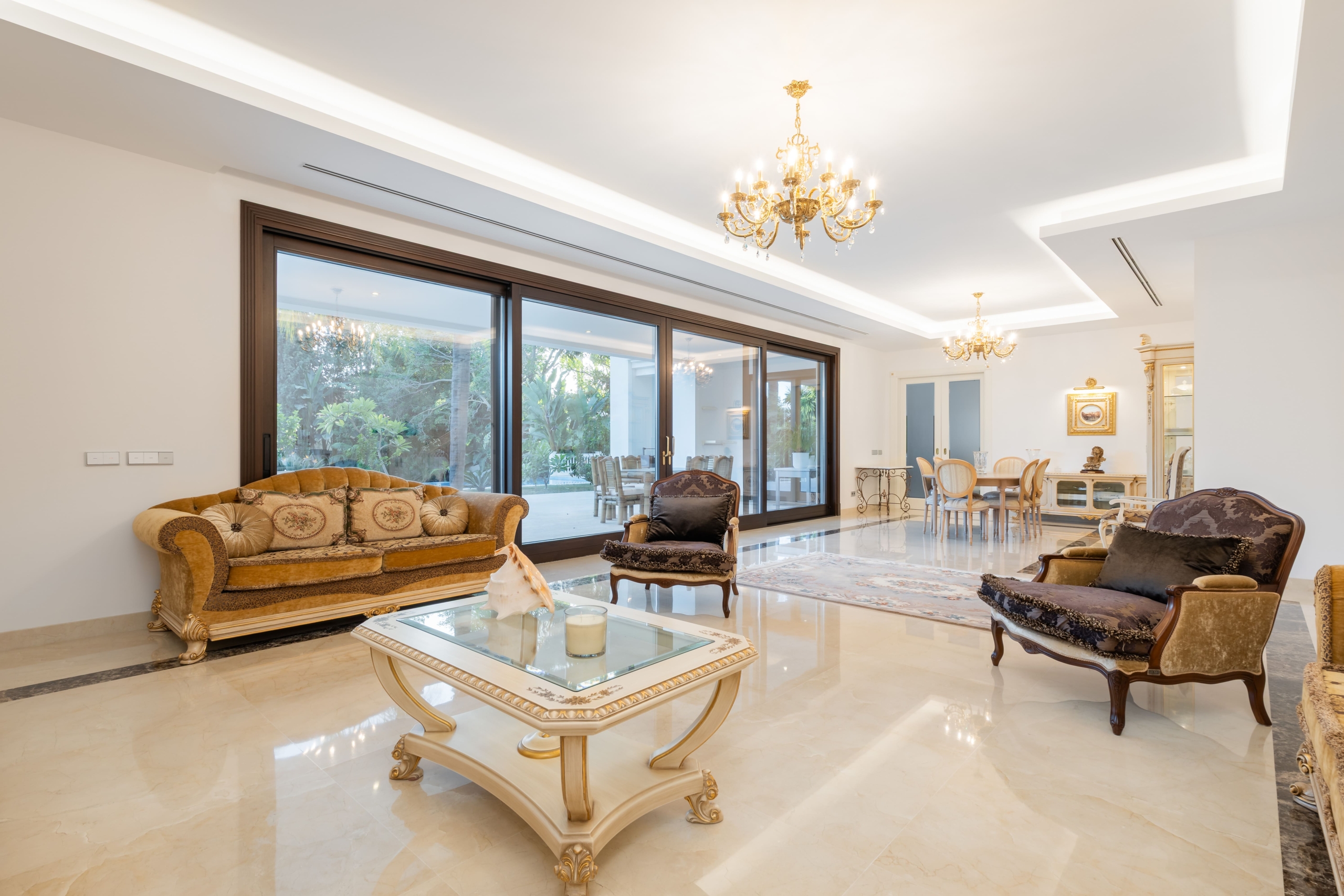 Villa for sale in Estepona - photo 4