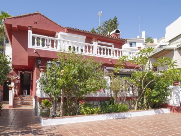 Villa for sale in Málaga