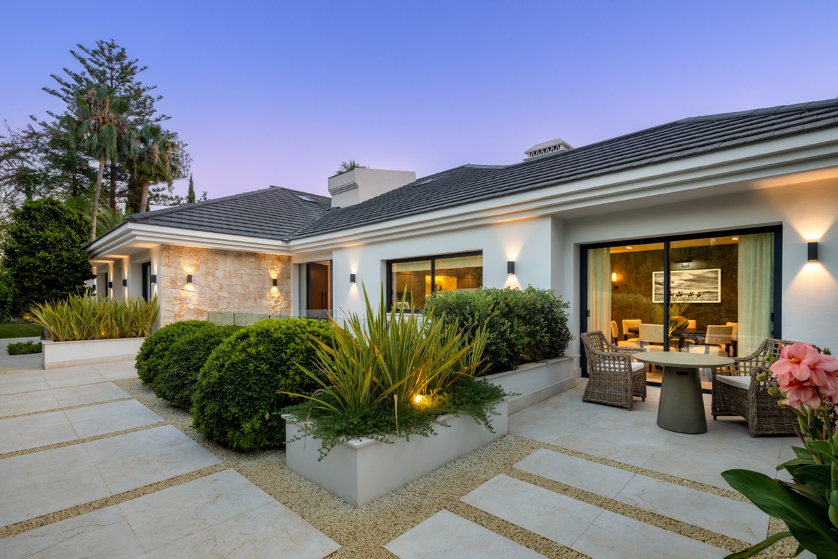 Villa for sale in Marbella - photo 5